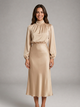 Vestido midi de cuello alto con sensación de satén para invitada de boda