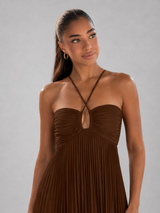 Robe maxi plissée à col halter pour invité de mariage