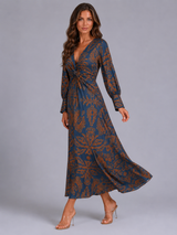 Vestido midi estampado con escote en V para invitada de boda