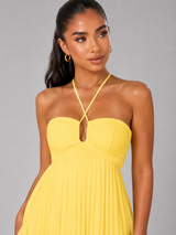Robe maxi plissée à col halter pour invité de mariage