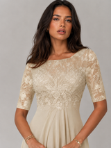 Robe midi à corsage en dentelle et mousseline pour invitée de mariage
