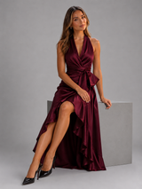 Vestido maxi satinado halter con volantes para mujer de noche
