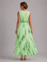 Vestido maxi plisado floral en línea A para invitada de boda