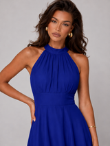 Robe à col halter style chiffon pour invité de mariage