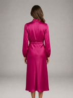 Robe midi à col montant effet satin pour invitée de mariage