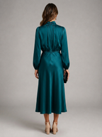 Robe midi à col montant effet satin pour invitée de mariage