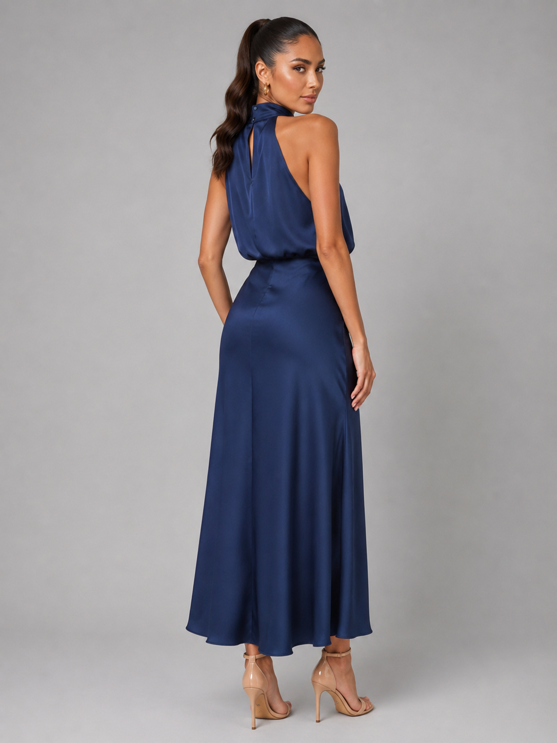 Robe midi à col montant effet satin pour invité de mariage