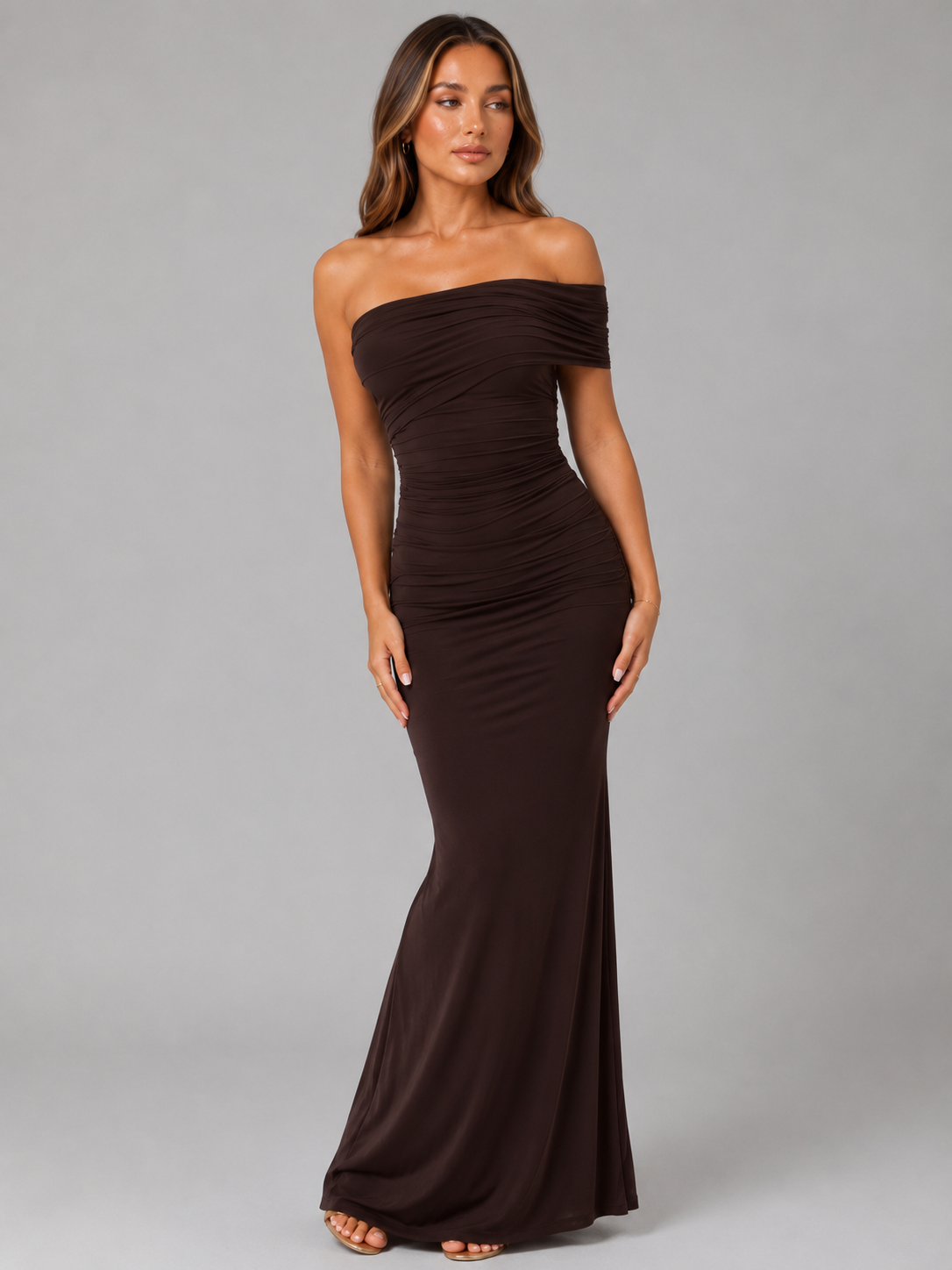 Robe maxi à une épaule froncée pour femme soirée
