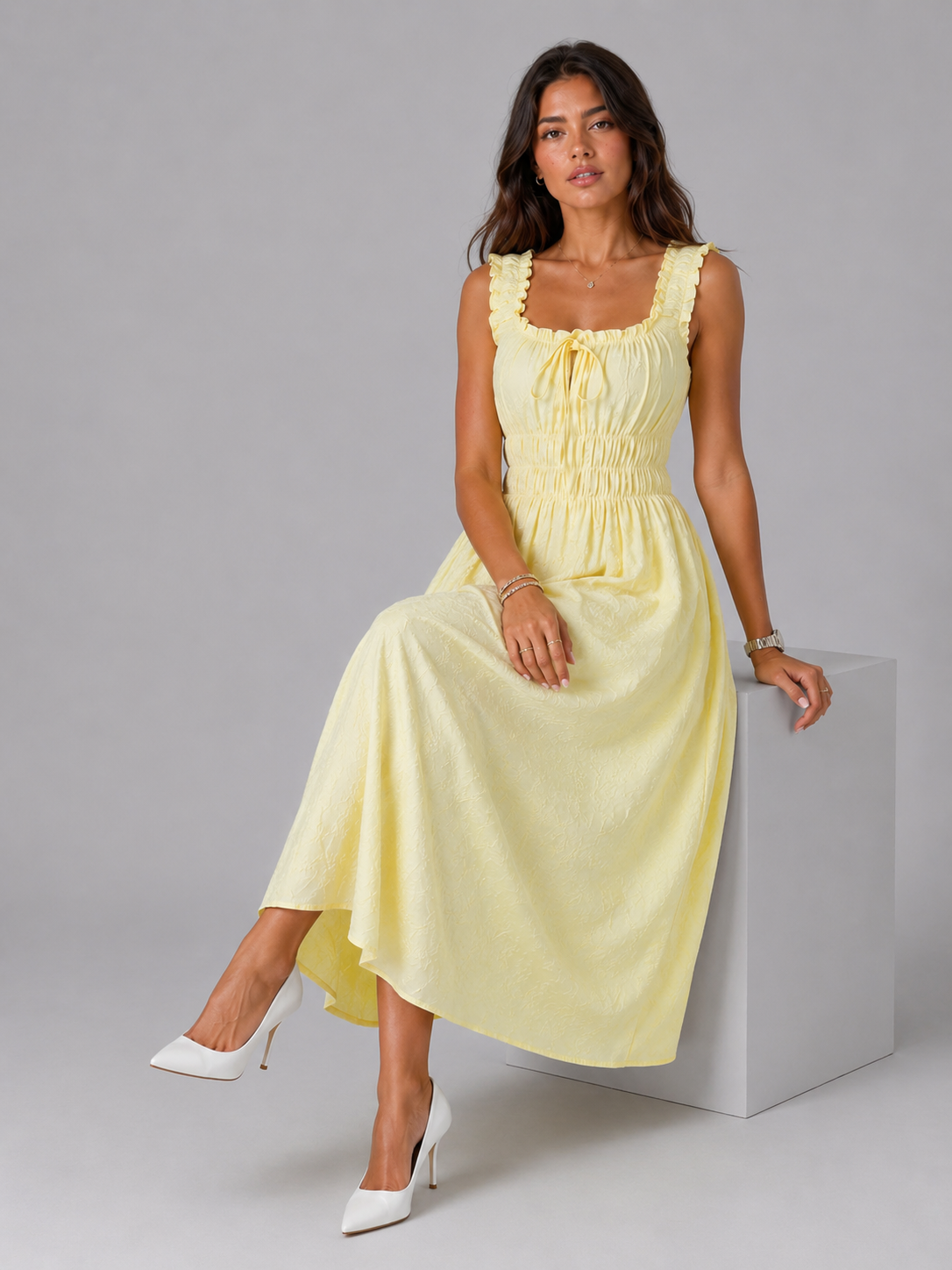 Vestido midi floral con textura y cintura fruncida para mujer verano