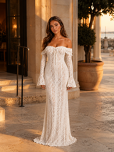 Vestido maxi con encaje y recortes off shoulder para invitada de boda
