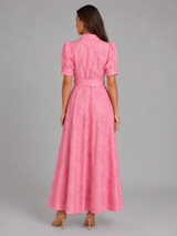 Vestido maxi jacquard floral con cinturón para invitada de boda
