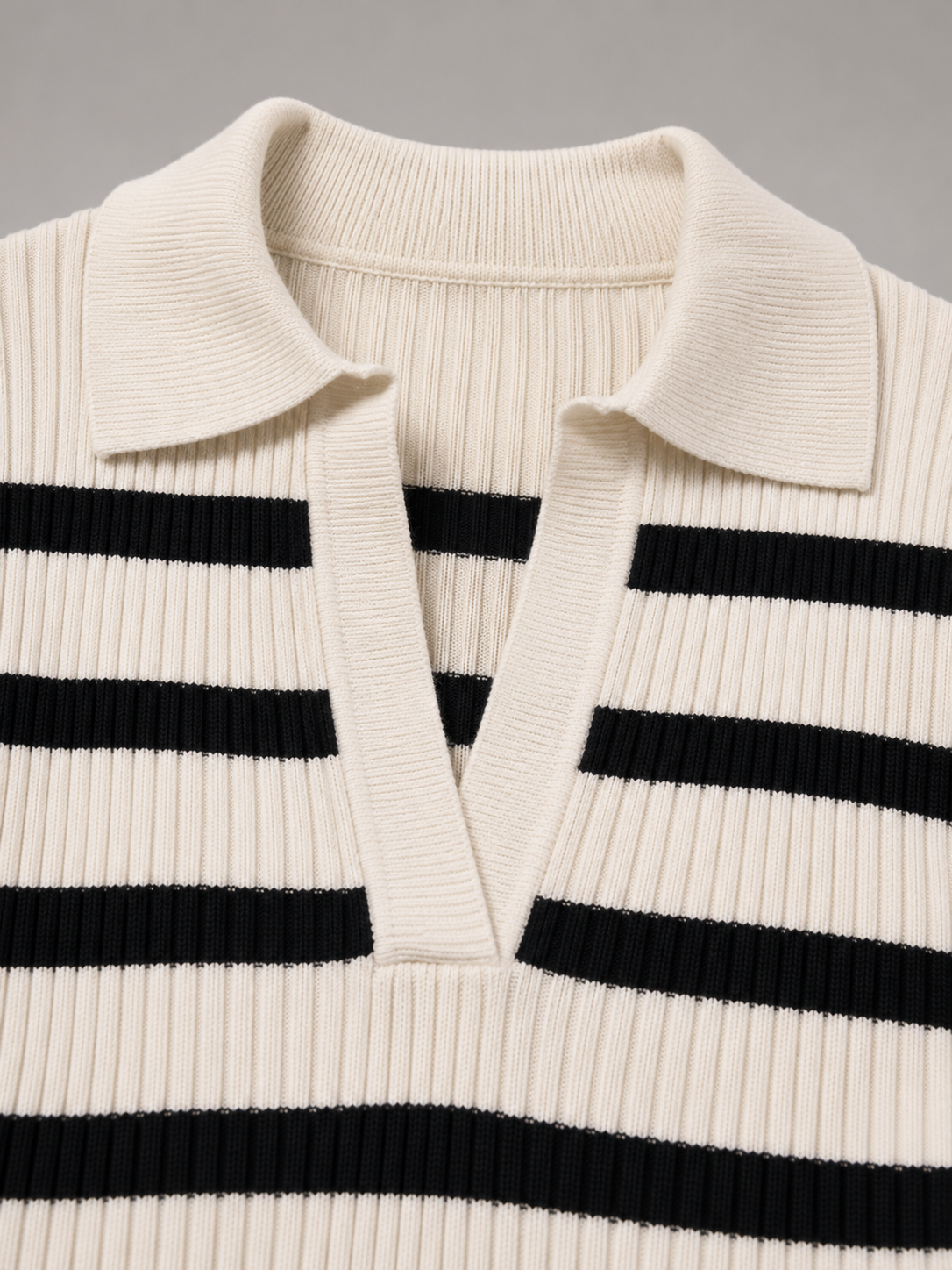 Striped half zip knit sweater – Nude & Nero