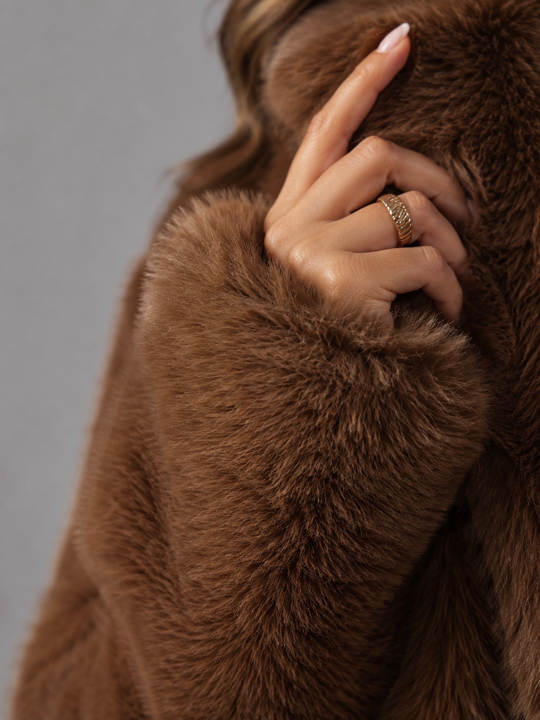 Women's Faux Fox Fur Cropped Jacket