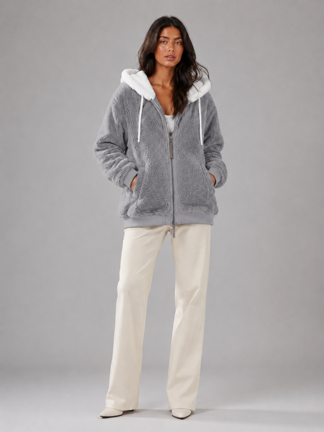 Chaqueta acolchada con capucha y forro sherpa para mujer