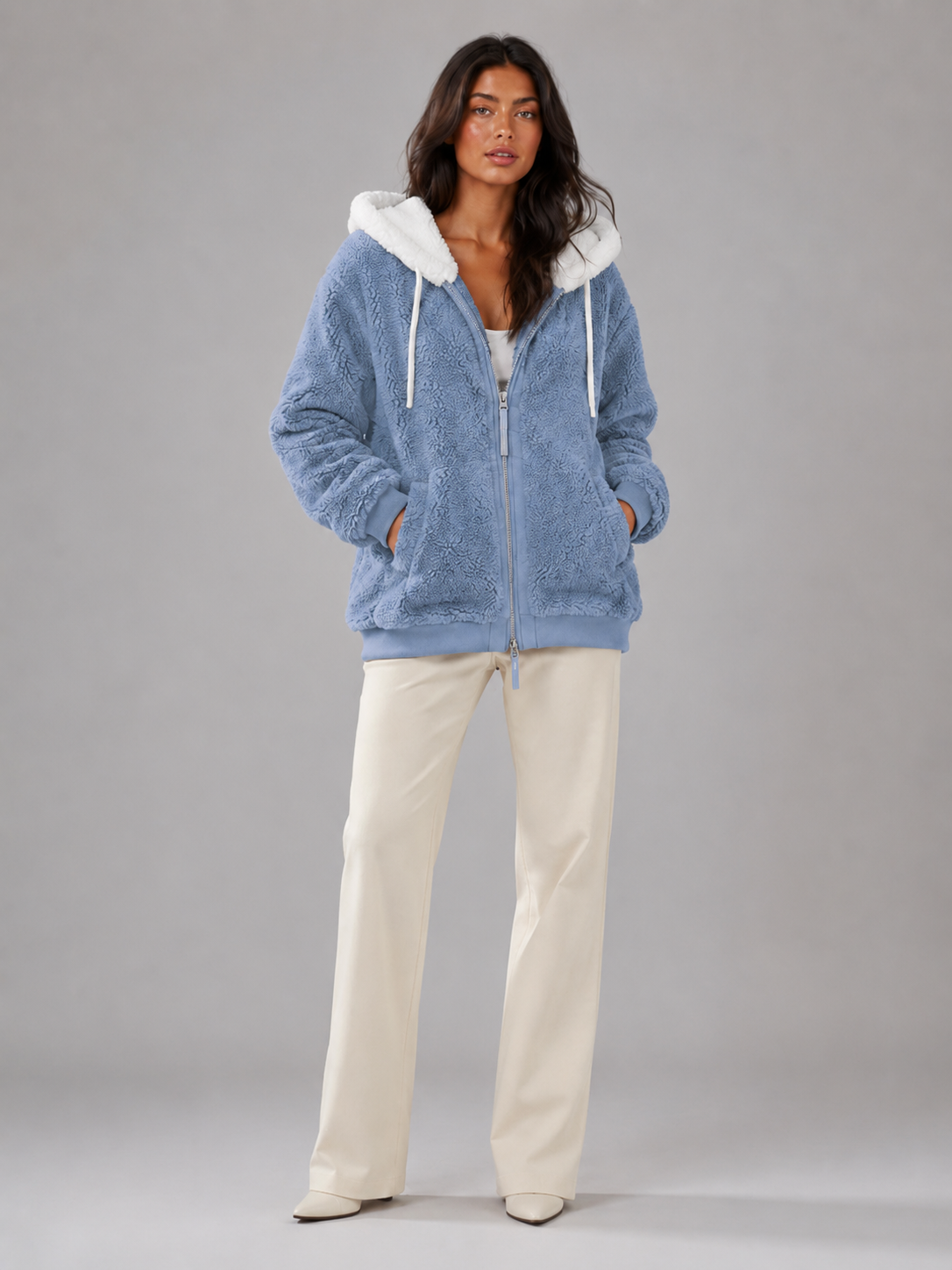 Chaqueta acolchada con capucha y forro sherpa para mujer