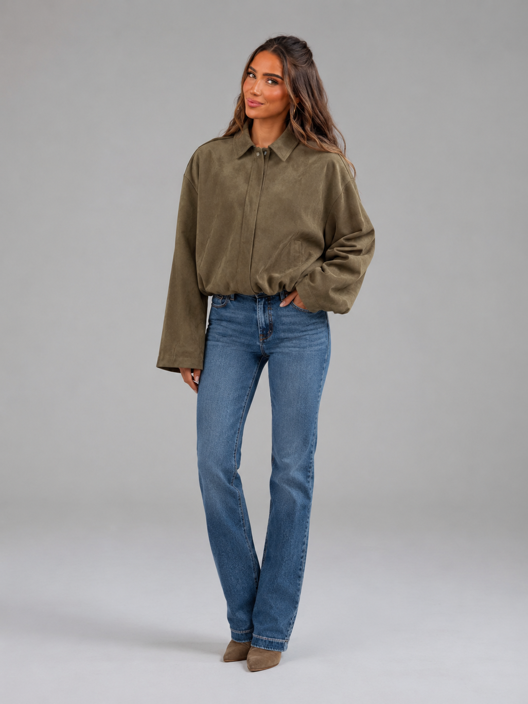 Faux suede oversized shirt jacket – front view – Nude & Nero