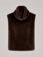 Reversible faux fur vest – side view – Nude & Nero