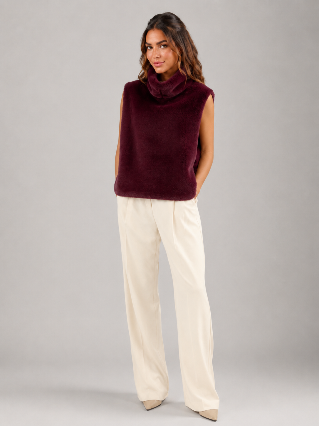 Reversible faux fur vest – alternate colour – Nude & Nero