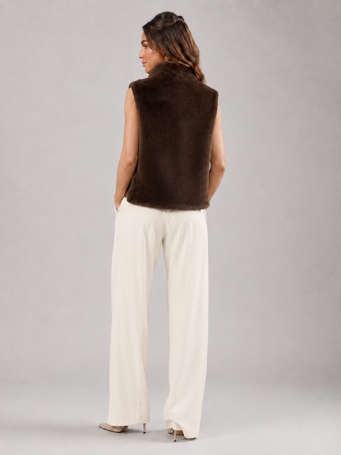 Reversible faux fur vest – long side worn longline – Nude & Nero