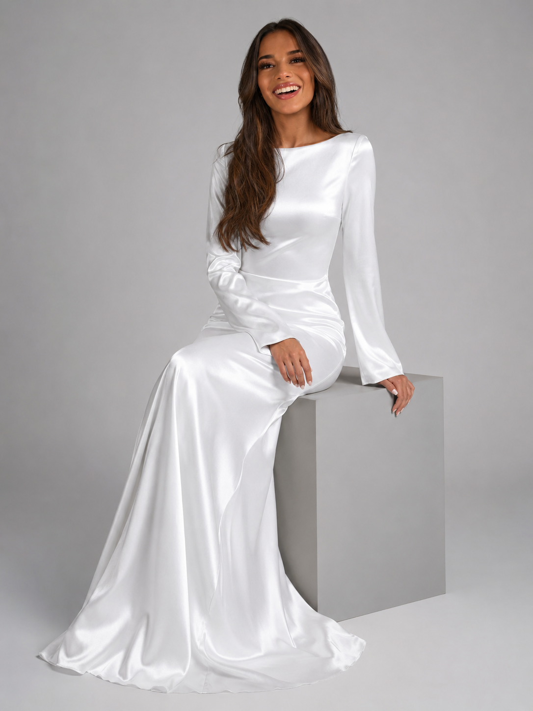 Vestido largo de manga larga con sensación de satén para invitada de boda