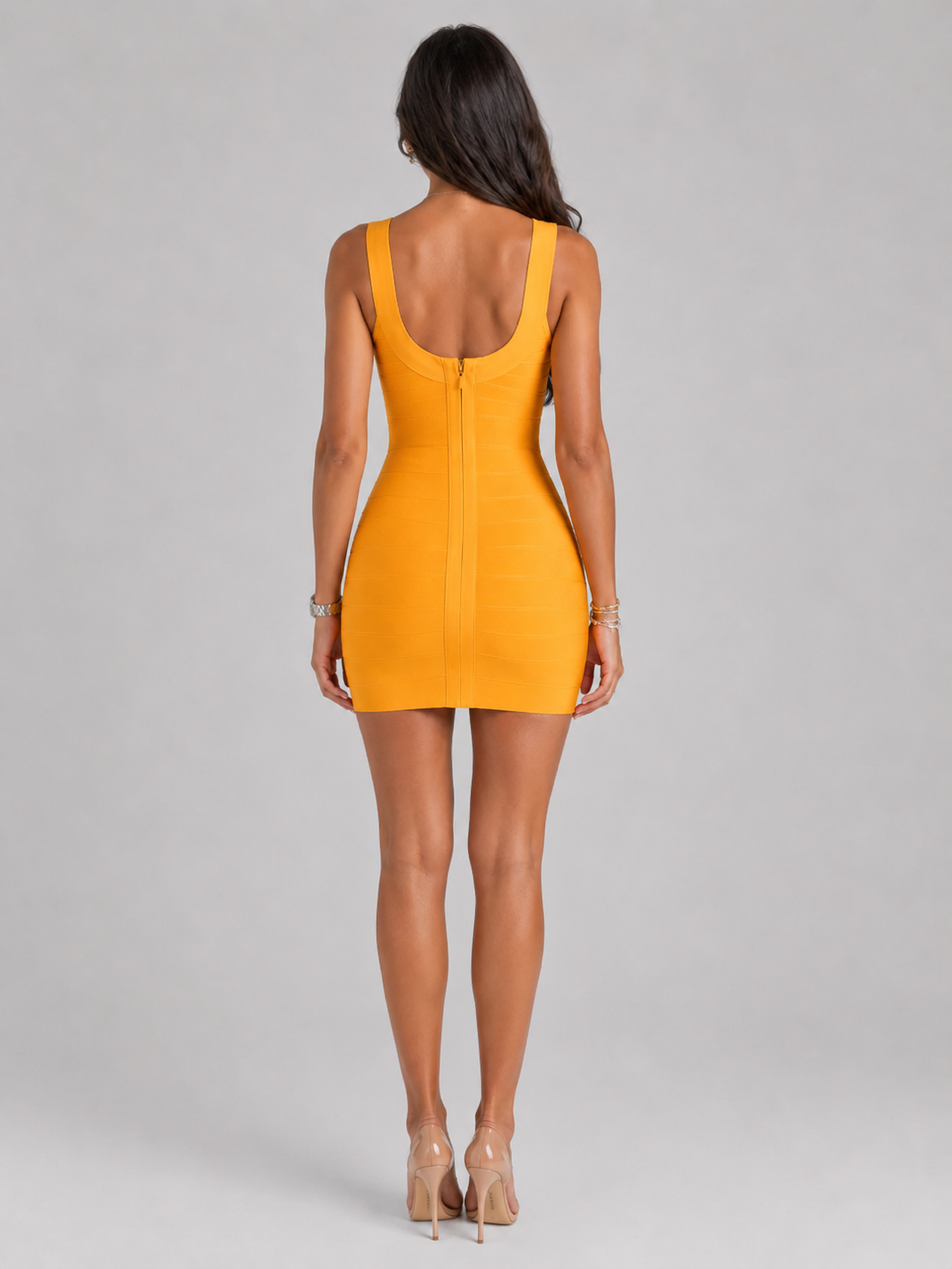Vestido mini ajustado con escote redondo para cóctel de mujer