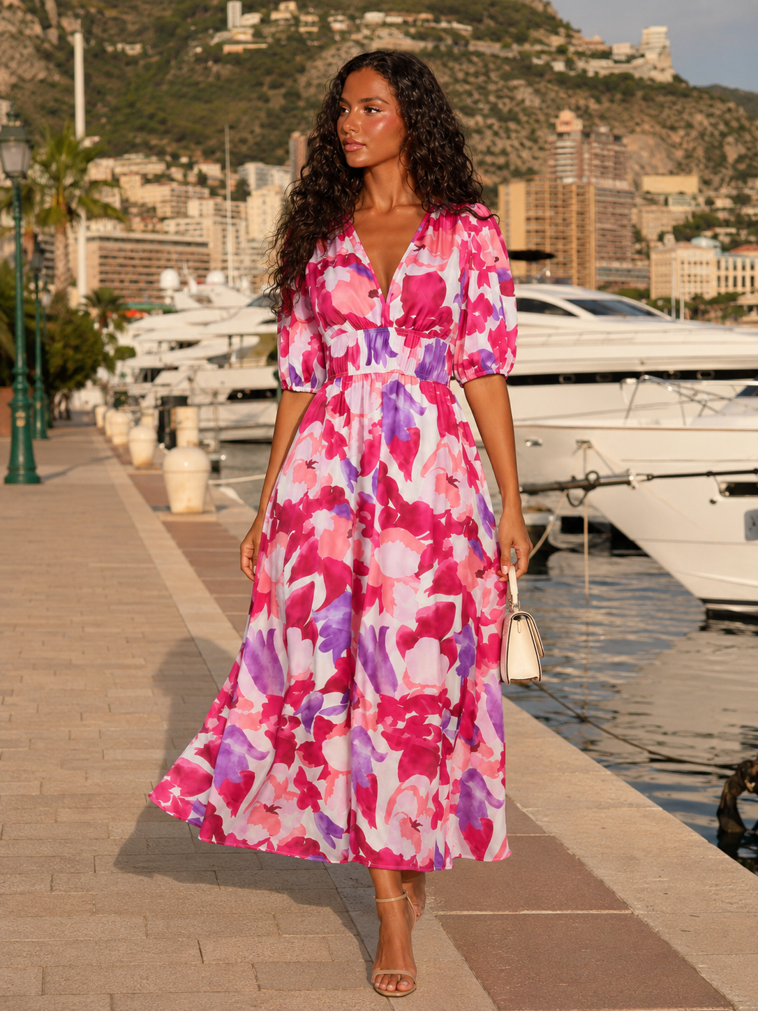 Vestido midi floral sin mangas con escote en V para invitada de boda