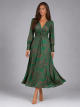 Vestido midi estampado con escote en V para invitada de boda