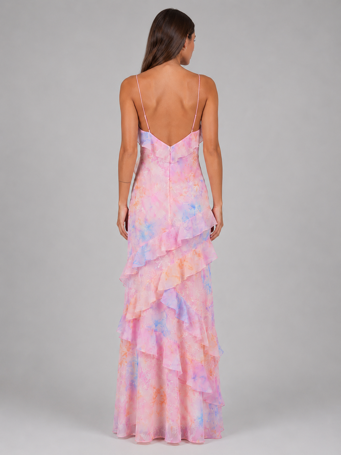 Vestido maxi de gasa floral con volantes para invitada de boda