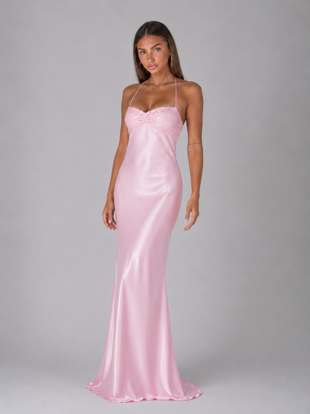 Robe maxi effet satin perlée pour soirée femme
