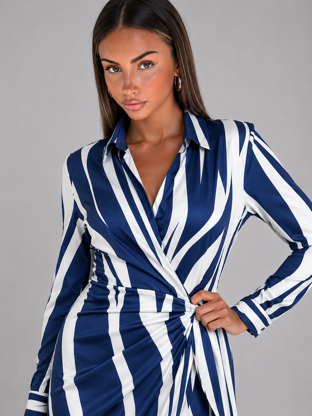 Robe chemise midi rayée à nœud torsadé pour femme en été