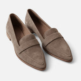 Women’s Retro Pointed Loafers