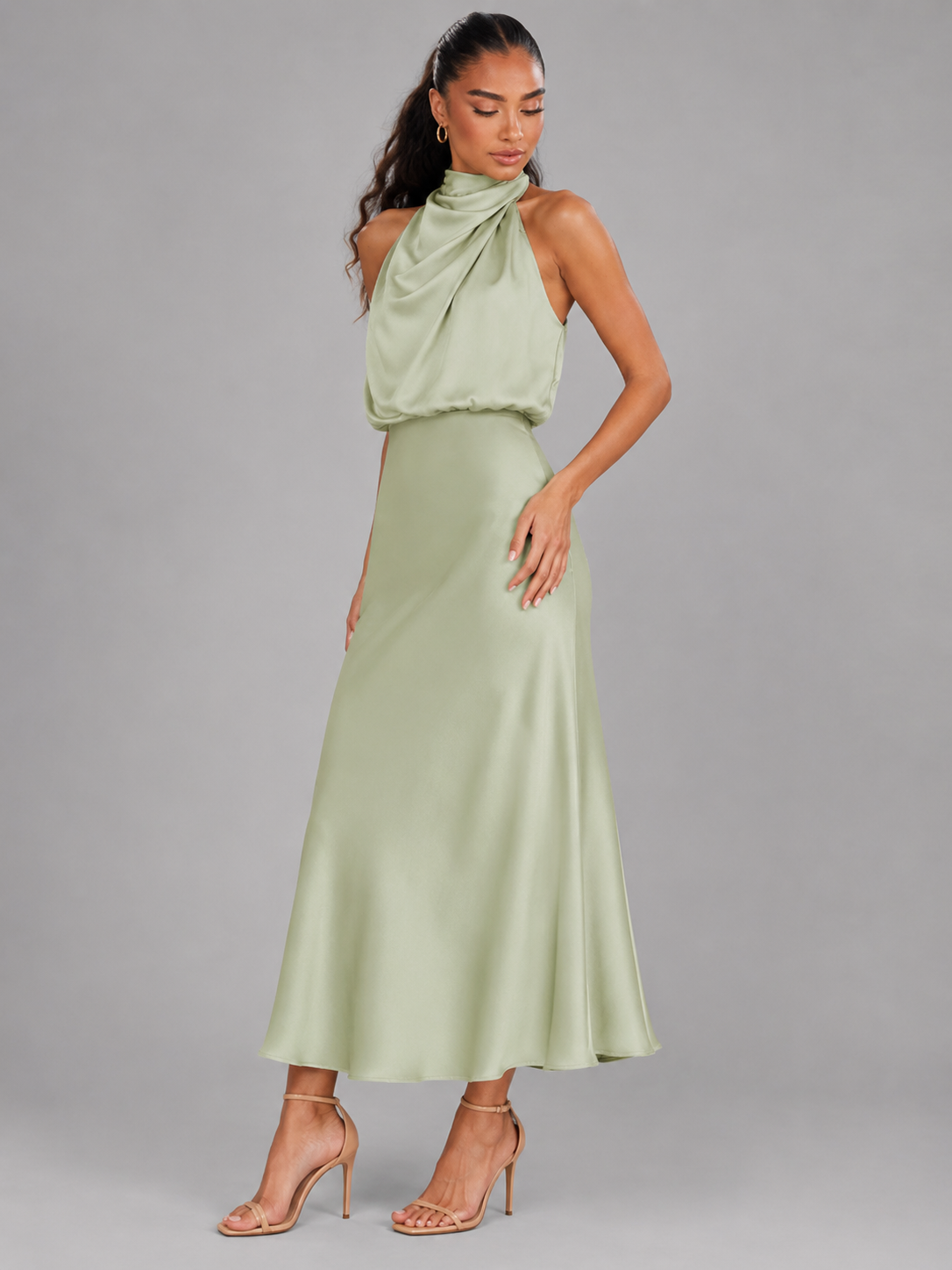 Robe midi à col montant effet satin pour invité de mariage
