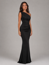 Vestido maxi satinado de un solo hombro para invitada de boda