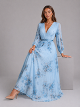 Vestido maxi plisado floral en línea A para invitada de boda
