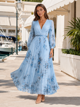 Vestido maxi plisado floral en línea A para invitada de boda
