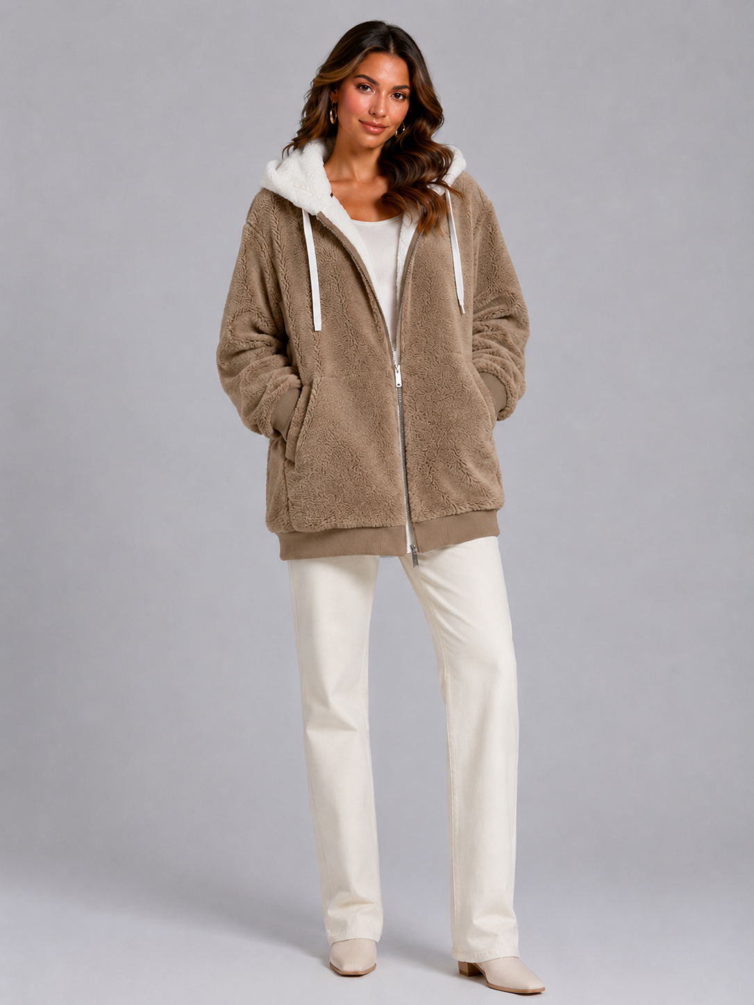 Chaqueta acolchada con capucha y forro sherpa para mujer