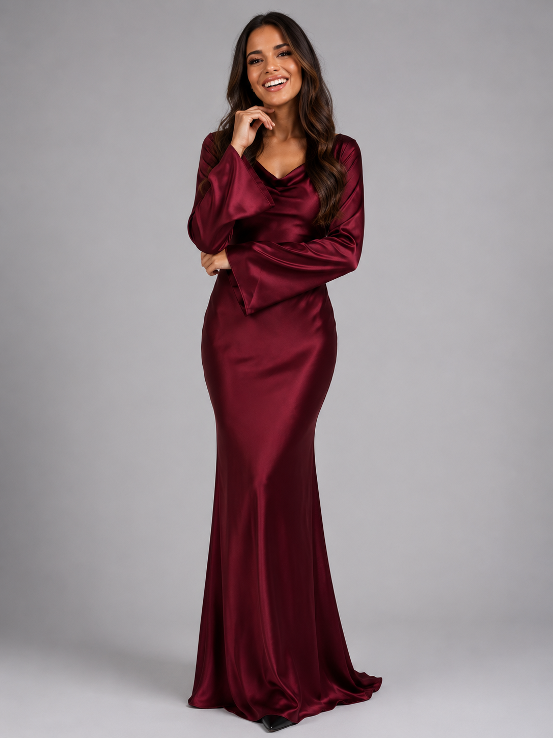 Vestido largo de manga larga con sensación de satén para invitada de boda
