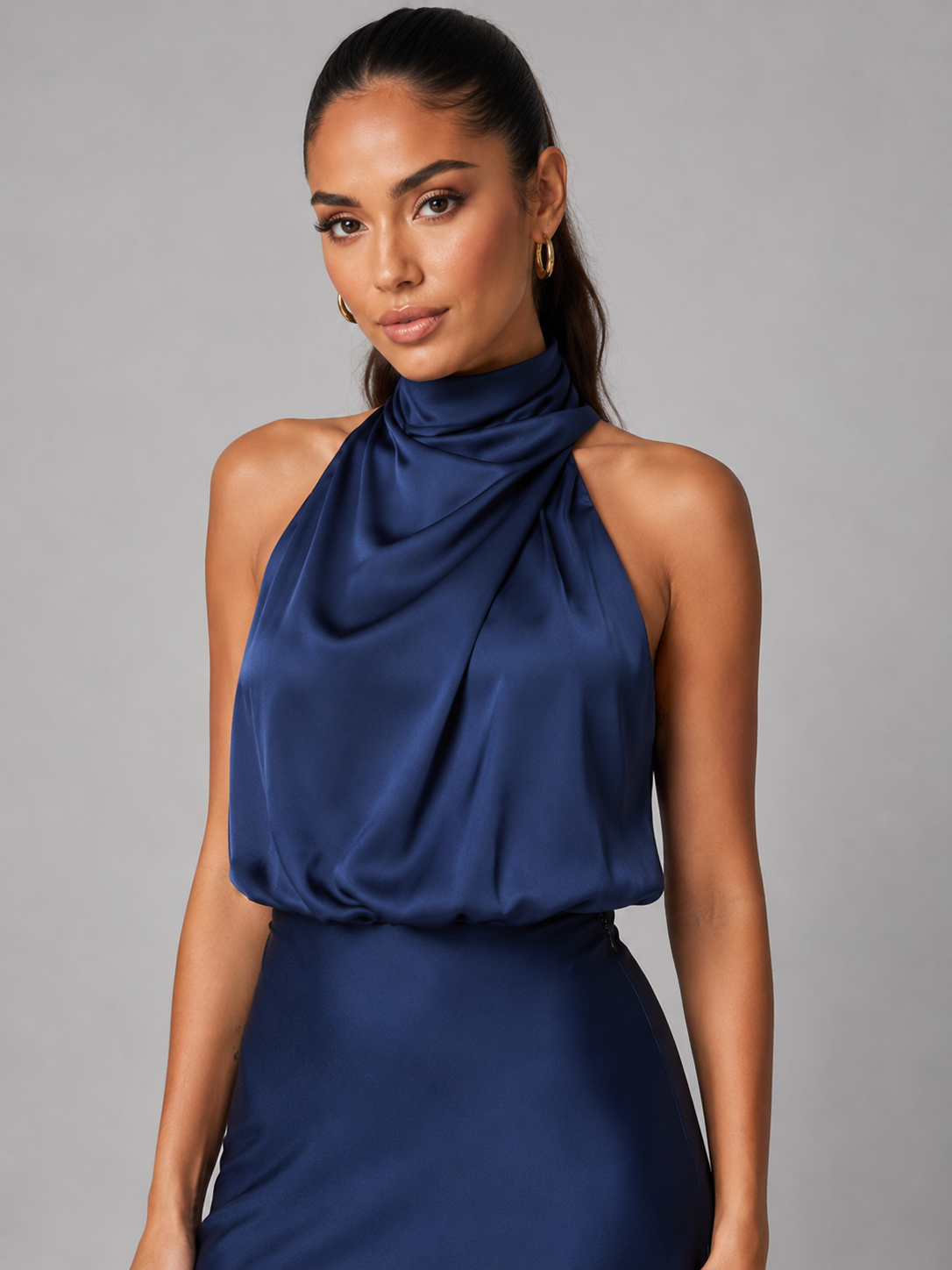 Robe midi à col montant effet satin pour invité de mariage