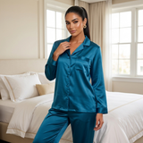 Pyjama en satin de soie femme manches longues boutonné bleu océan
